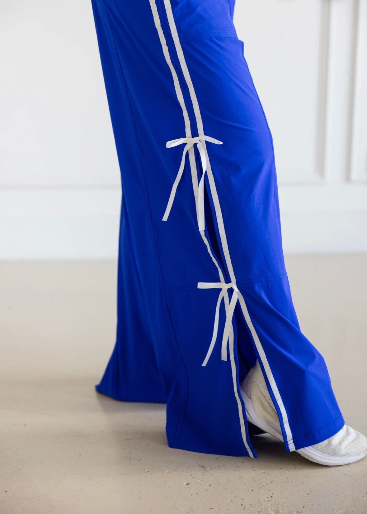 BOSS BOW PANTS IN EXTREME BLUE
